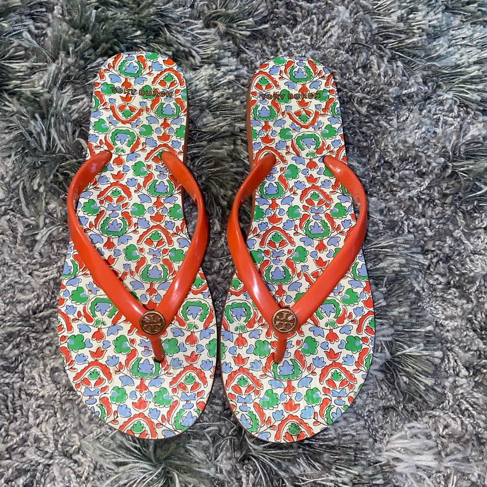Troy Burch flip flops